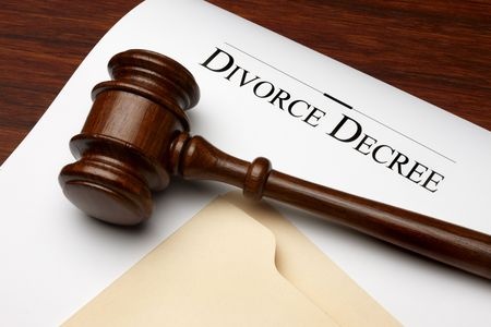 What Does A Divorce Lawyer Do? - Home And Family Articles